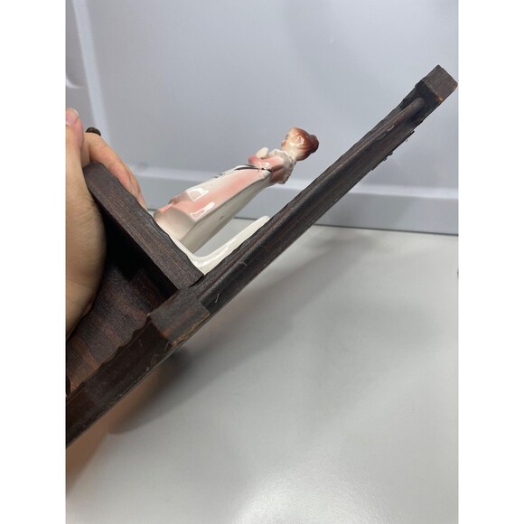 Vintage Enesco Kitchen Prayer Lady Mother ON WOODEN WALL BRACKETS - Picture 6 of 11